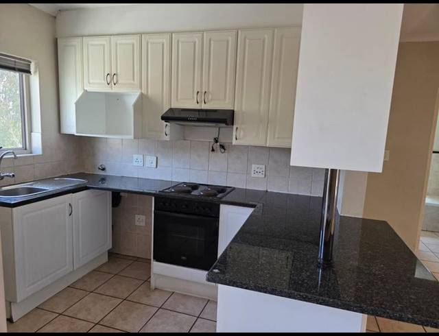 2 BEDROOM PROPERTY TO RENT IN SUNNINGHILL
